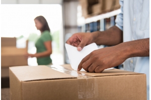 武漢國際快遞代理商運費便宜嗎